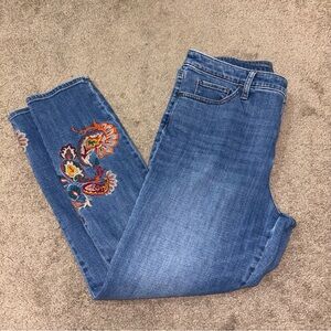 Chico's So Slimming Girlfriend Ankle Floral Embroidered Denim Jeans 1.5 Size 10